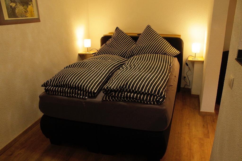 Fe Wo Am Alten Rathaus Andernach Habitación foto