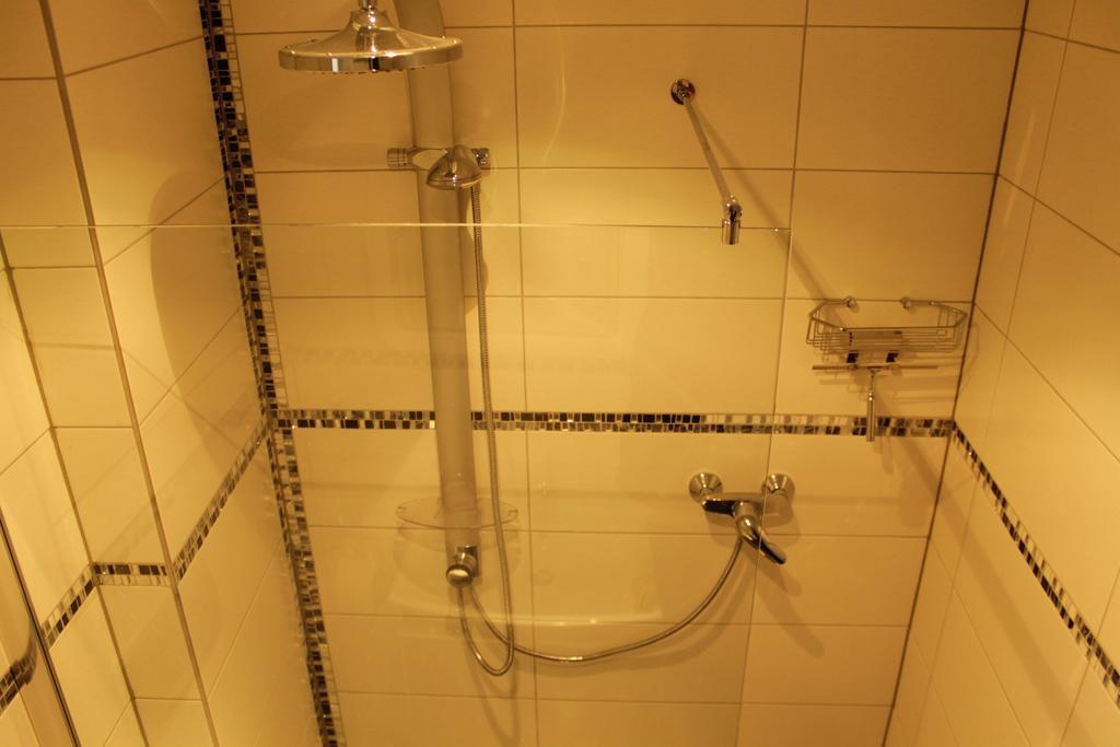 Fe Wo Am Alten Rathaus Andernach Habitación foto
